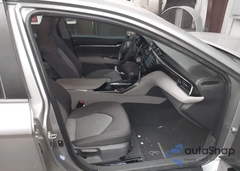 2019 Toyota Camry Le z USA, uszkodzony, nr VIN 4T1B11HK6KU796147